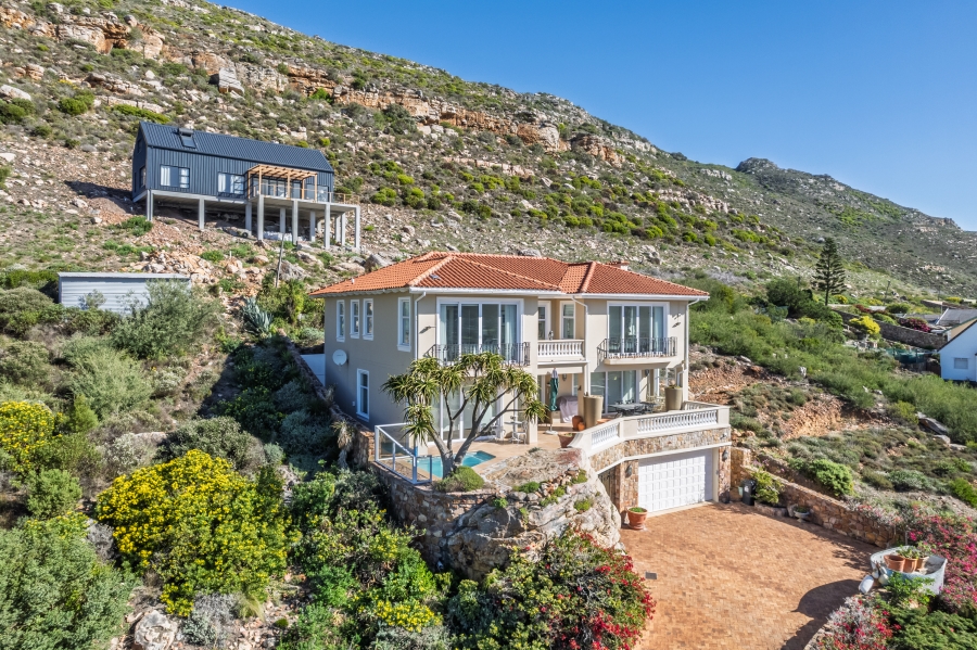 To Let 4 Bedroom Property for Rent in Fish Hoek Western Cape